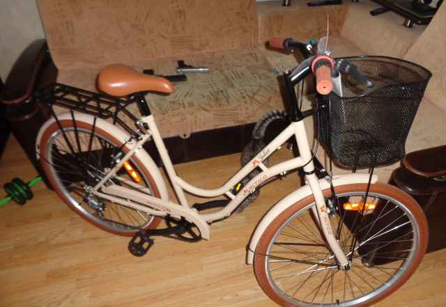Купить бу велосипед на куфаре. Велосипед хэмилес 6100 Дамский. Дамский велосипед золотой 90-х годов. Велосипед Скиф взрослый Дамский. Велосипед Дамский 1990 года.