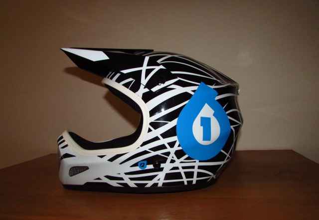 Велосипедный шлем SixSixOne Evo Wired