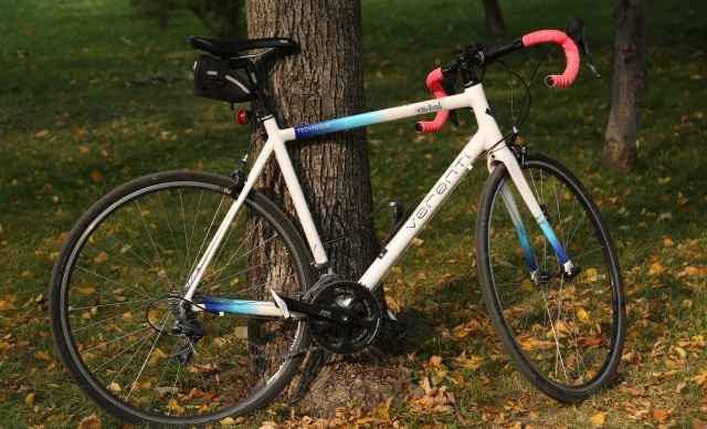 Шоссейный велосипед Verenti Claris
