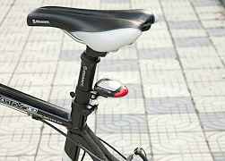 Фонарь для велосипеда на солнечной батарее