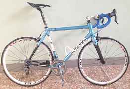 Шоссейный карбоновый велосипед Colnago