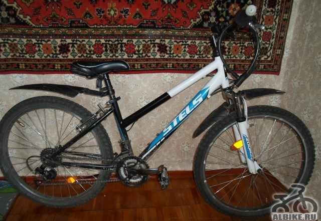 Велосипед Стелс 400