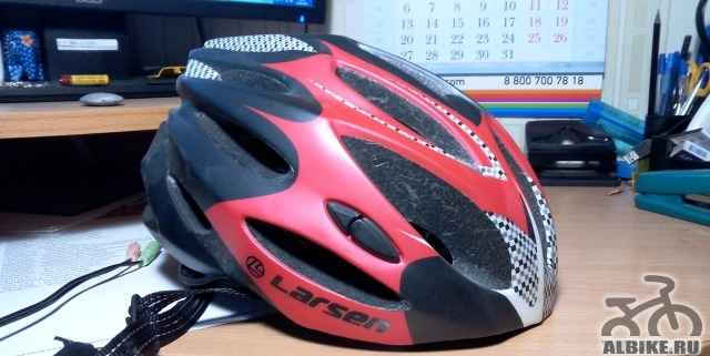Велосипедный шлем "Larsen"