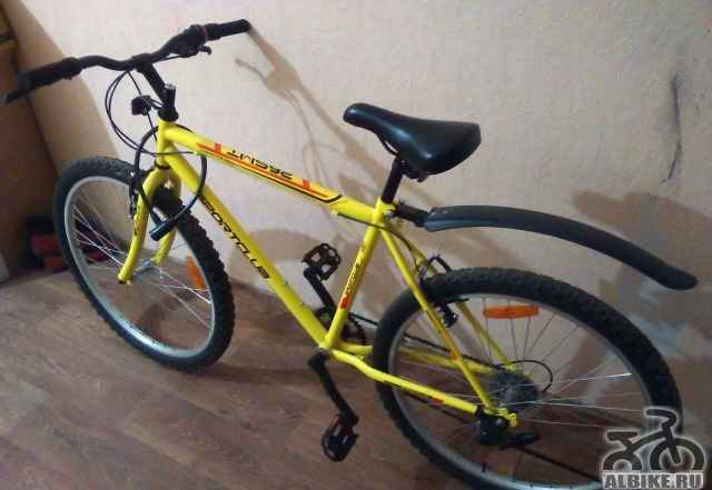 Велосипед жёлтый