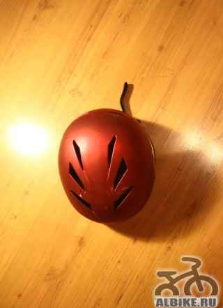 Вело шлем котелок Giro красный размер 56-58 см - Фото #1