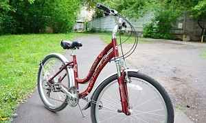 Женский велосипед Стелс Miss 7700