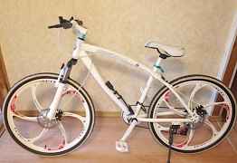 БМВ X1 Белый Велосипед на литых дисках 24 скорости