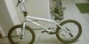 Продам новый велосипед BMX 2014 год. 8500