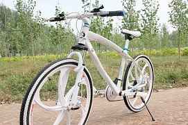 Качественный алюминиевый велосипед на литых дисках