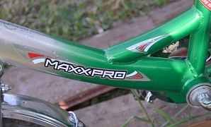 Продаю детский велосипед MaxxPro