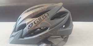 Велосипедный шлем Giro Xar