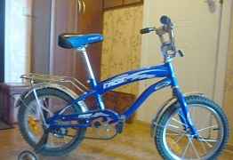 Детский велосипед 4 колёсный б/у