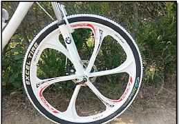 Велосипед БМВ литые диски (магниевый сплав)