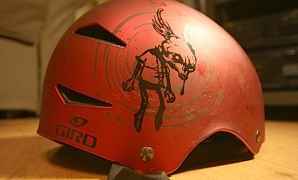 Вело шлем котелок Giro красный размер 56-58 см