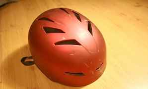 Вело шлем котелок Giro красный размер 56-58 см