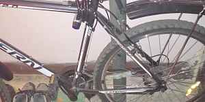 Новый велосипед на алюминиевой раме 26"