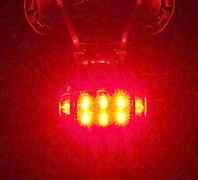 Яркий красный велосипедный фонарь Cateye TD-LD1100