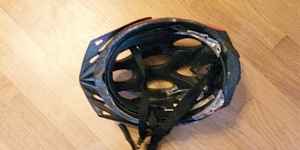Продам велосипедный шлем BBB elbrus BHE-32