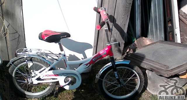 Велосипед для ребёнка от трёх-четырёх лет