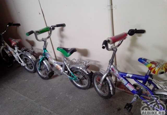 Три детские велосипеда