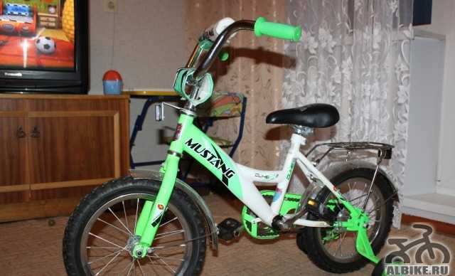 Велосипед "Мустанг"со съёмными боковыми колёсами