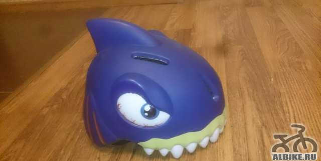 Детский шлем "Акула"