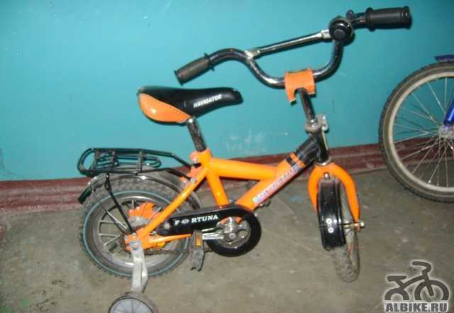 Велосипед детский четырехколесный оранжевый