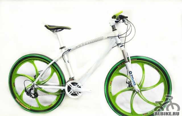Велосипед БМВ X1 белый/зеленый на спицах