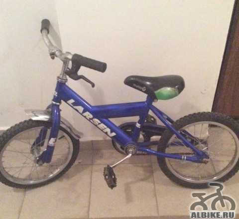 Велосипед детский на 4-5лет