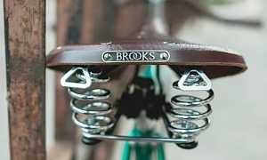 Brooks B67 Brown