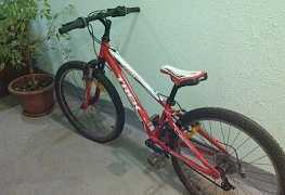 Продам велосипед "trek" 2200