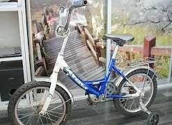 Продам детский велосипед атом б/у