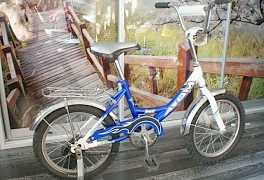 Продам детский велосипед атом б/у
